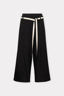 Calça Cropped de Malha dom Detalhe de Gorgurão