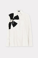 Camisa de Linho Bordado Flor e Ilhós