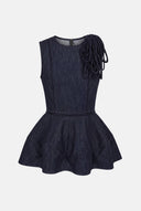 Blusa Peplum Jeans com Broche Removível em Tecido Acetinado