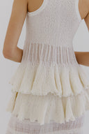 Blusa em Tricô Enrugado

Saia em Tricô Enrugado com Basque Removível