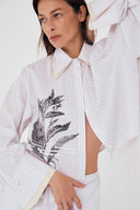 Camisa Boxy Tricoline Risca de Giz Estampada