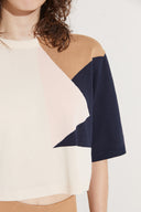 T-Shirt Cropped Intársia Geométrica Localizada