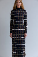 Vestido de Tricô Bordado com Fio de Seda