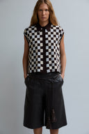 Camisa de Tricô Quadriculado Tela e Bermuda de Couro