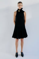 Vestido Curto De Tricô Parcial Com Gola Removível